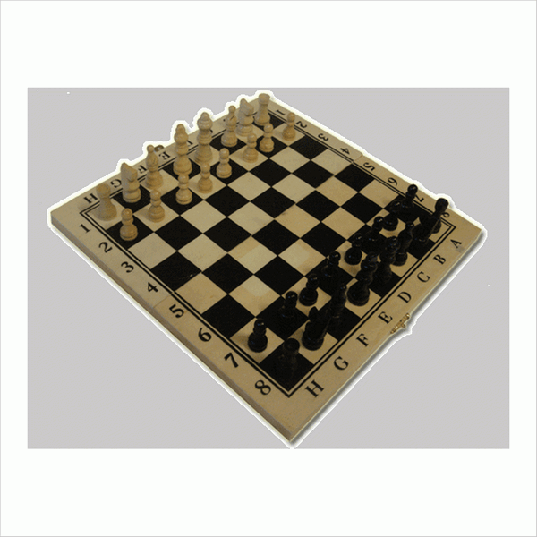 Шахматы деревянные, размер доски 29 х 29 см. 7703